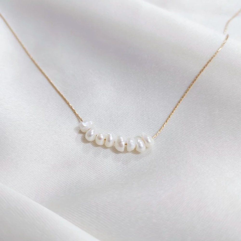 Delicate Seed Pearl Beaded Gold Necklace - Picture 10 of 13